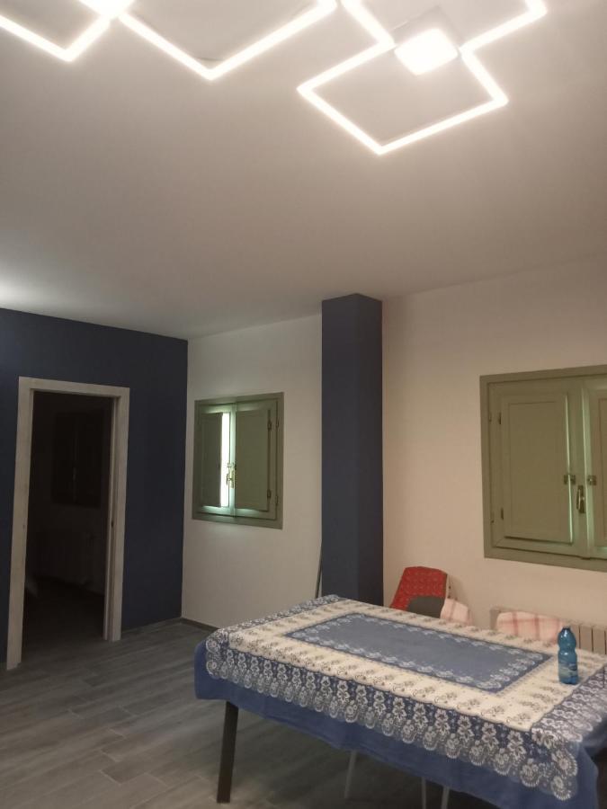 אומניה Il Paese Delle Vacanze מראה חיצוני תמונה